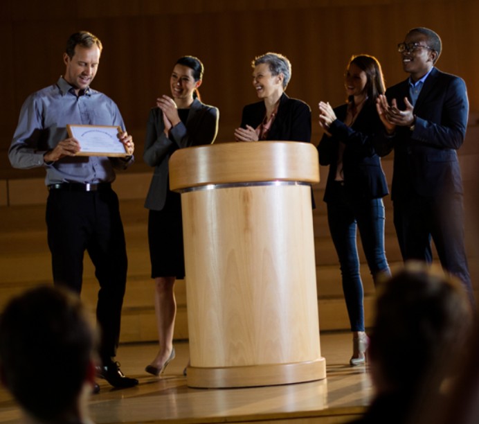 volunteer program for youth Des Moines IA